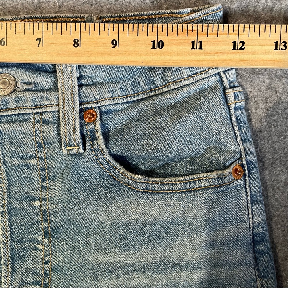 Levi’s Ribcage Straight Leg Ankle Jeans Women’s Size 24 Light Wash Button Fly - Picture 7 of 15